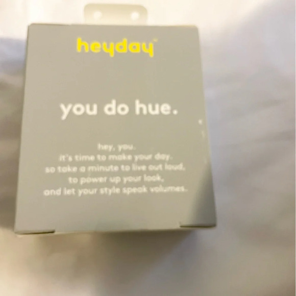 Apple AirPods Pro Silicone Case with Clip - heyday™ - Picture 6 of 7